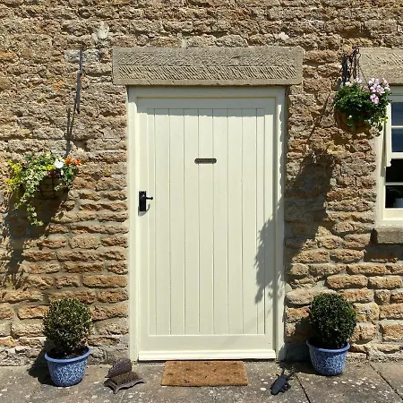 Old Orchard Cottage, Wykeham Scarborough